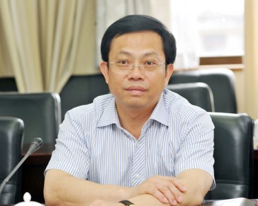 Renmin Jianduwang posted Jinjiang CCP Chief Secretary Chen Rongfa's photo in its corruption report.