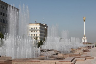Water fountains in front of the National Library of Tajikistan. Image by Alexander Sodiqov, June 2013.