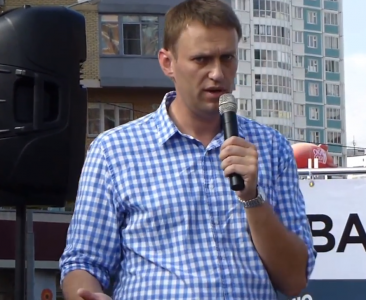 Alexey Navalny addresses Moscow voters, 7 August 2013, screenshot from YouTube.
