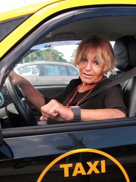 "-I can't believe it! A woman cab driver! -Of course, do you think that women can't be taxi drivers? It's time to stop being surprised when women do things that aren't common for their gender, there ain't things for men or women." Photo by Jimena Mizrahi, used with permission.