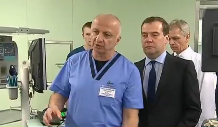 Prime Minister Medvedev visits a Moscow hospital. YouTube screenshot.