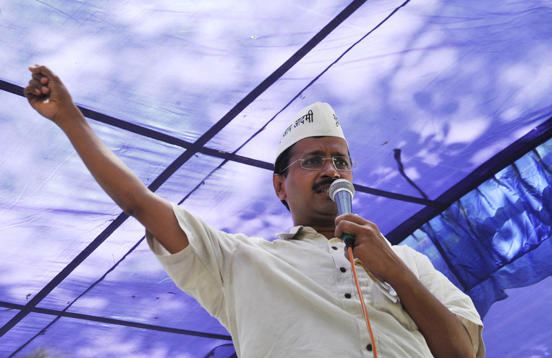 Arvind Kerjiwal, leader of Aam Aadmi Party addressing  a crowd. Image by Rohit Gautam. Copyright Demotix (10/6/2013)