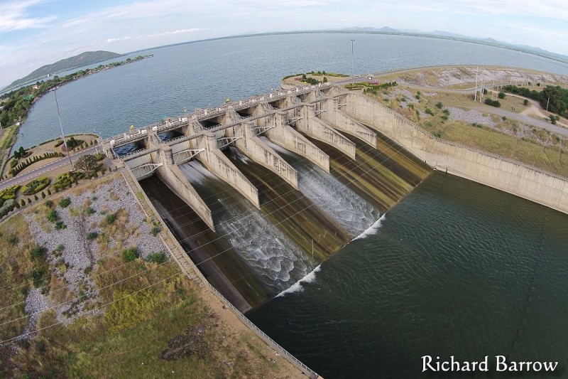 Pa Sak Jolasid Dam in Lopuri is the biggest reservoir in Central Thailand.