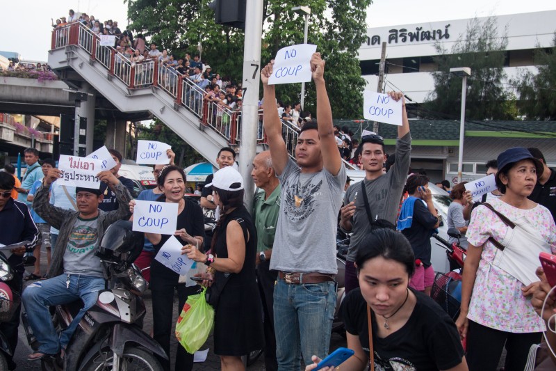 Anti-coup demonstrators gather around the Victory Monument, Bangkok demanding the junta to step down. Photo by Amnat Ketchuen, Copyright @Demotix (5/24/2014)