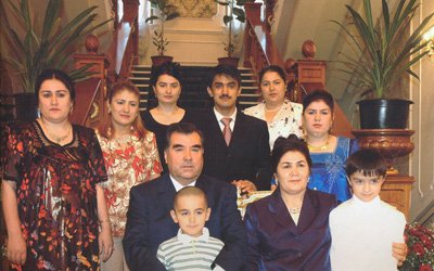 President of Tajikistan Emomali Rahmon and his family. Adopted from http://club.osinka.ru/topic-80993?start=210