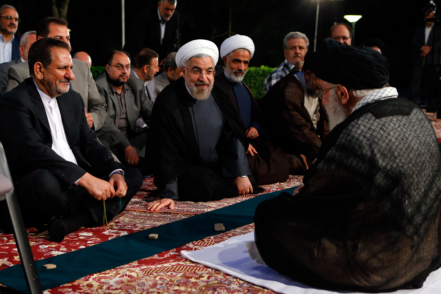 Iranian president Hassan Rouhani and his cabinet meet with Ayatollah Khamenei. Photo: Khamenei.ir