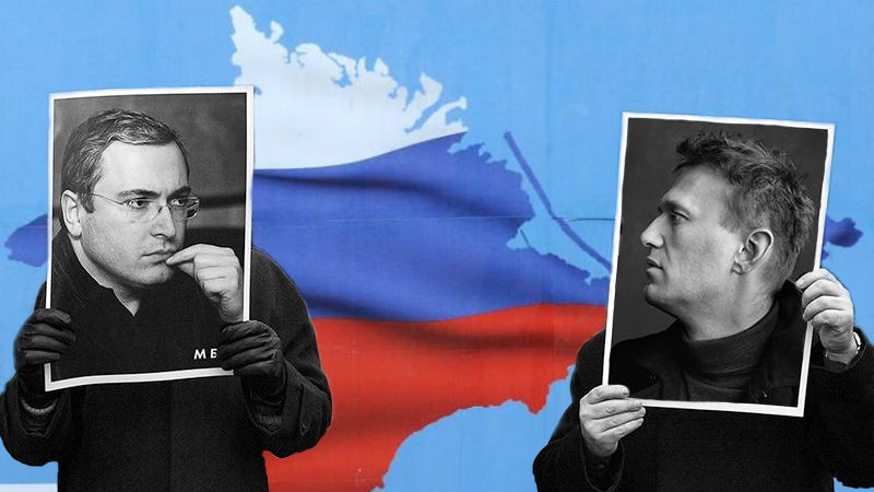 Russian opposition leaders Khodorkovsky and Navalny speak out on Crimea. Images mixed by Tetyana Lokot.