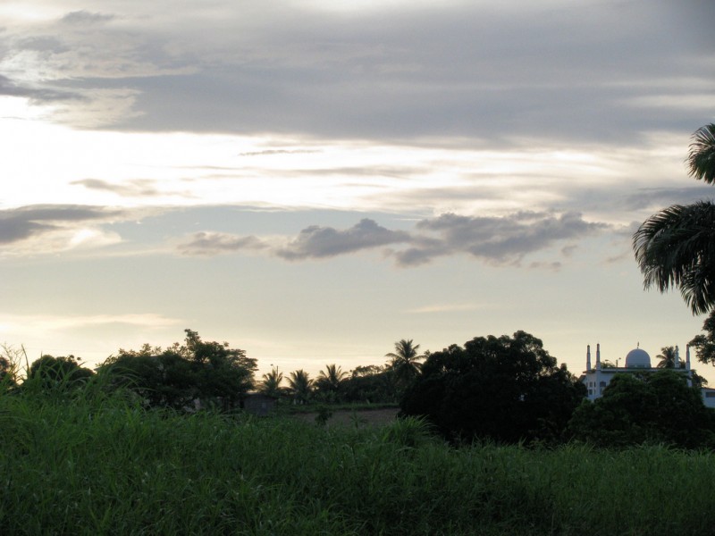 Mosque at sunset in Dow Village, Trinidad; photo by Taran Rampersad, used under a CC BY-NC-SA 2.0 license. Muslims comprise about 6% of the population in Trinidad and Tobago, with some regional territories having a higher representation and others, like Barbados, having a smaller percentage. 
