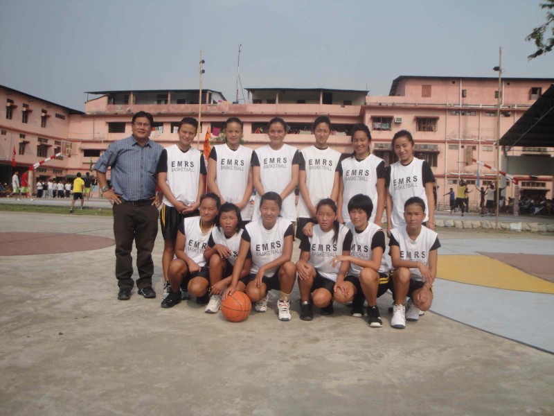The EMRS Basketball team. Image used with permission