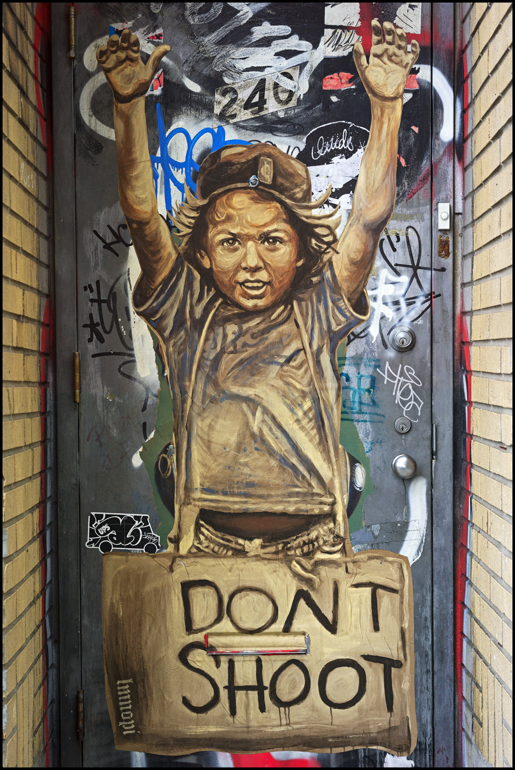 Graffiti in Brooklyn, New York in support of the Ferguson, Missouri protests. Photo by Damien Derouene on Flickr. 