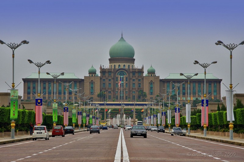 Komplex malajsijského premiéra. Fotografie ze serveru Flickr od uživatele pratanti (v rámci licence CC).