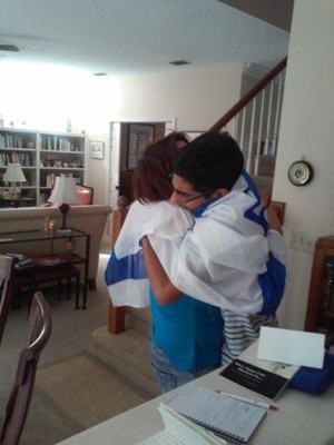 Kay Wilson and Mohammad Zoabi embracing. (Source: Facebook)