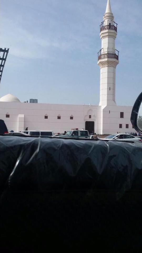Kacem El Ghazzali sdílel na Facebooku fotografii mešity v Džiddě, u které se bičování mělo údajně odehrát