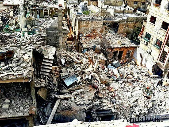 Daños  en Guta (Duma) tras cinco días de bombardeos. Foto publicada por @Ghota_Damas en Twitter