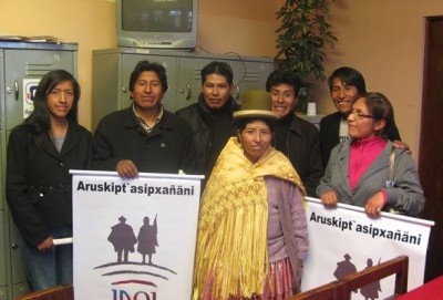 Members of the Jaqi Aru team. Photo courtesy of La Pública.