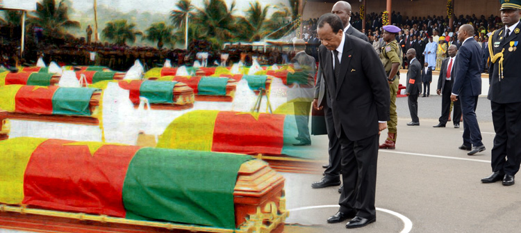 Foto retocada aparecida en la web del gobierno que muestra al presidente Paul Biya homenajeando a los soldados muertos. El gobierno camerunés insiste en que la foto fue publicada por un pirata