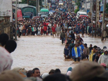 فيضانات فى مدغشقر تصوير Tsimoka Gasikara