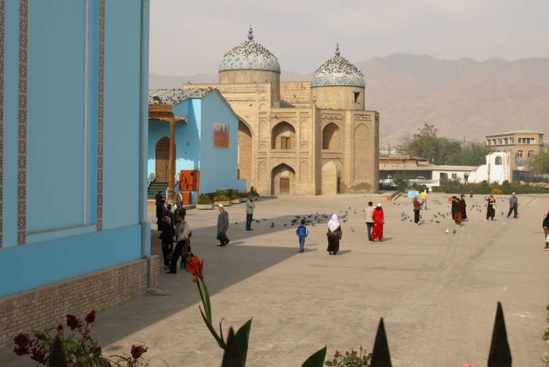 Une mosquée dans le nord du Tadjikistan. Photo de Rob Cavese partagée sur le blog Kiva Fellows et Flickr.