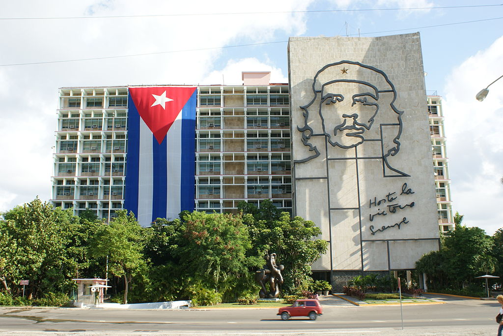 Plaza de la Revolución, Havana. Photo by Martin Abegglen, used under a CC License from Wikimedia Commons. 