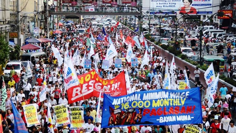 Filipino workers march in Manila to campaign for higher wages. Photo from Facebook page of Buhay Manggagawa