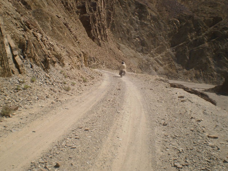 A deserted Turbat road.  Pictures courtesy: Aziz Ahmad Jamali