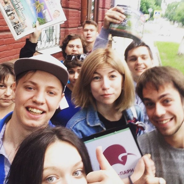 Olga Borisova (bottom) and fellow volunteers in Kostroma. Used with permission.