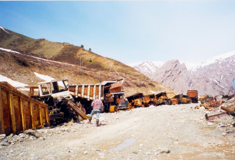 BelAZ dump trucks burned during the Civil War in Tajikistan. Wikipedia image.