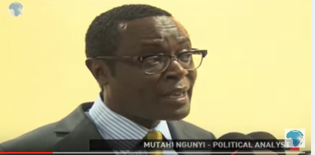 Une capture d'écran d'une vidéo YouTube de l'analyste politique kényan Mutahi Ngunyi.
